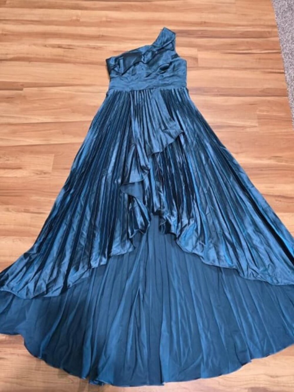 Stretch Satin Asymmetrica